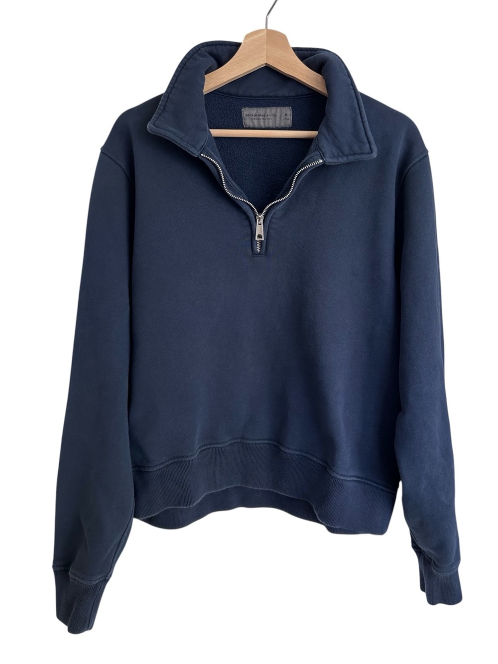 Abercrombie & Fitch Essential Half-Zip Sweatshirt in Blue Size Medium